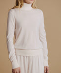Thumbnail for video: Linden Turtleneck